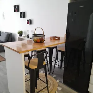 Apartment Travel, 100m From, Carvoeiro (Lagoa)